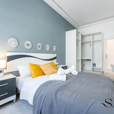 Location, 50m From The And Resaurants * Benalmádena