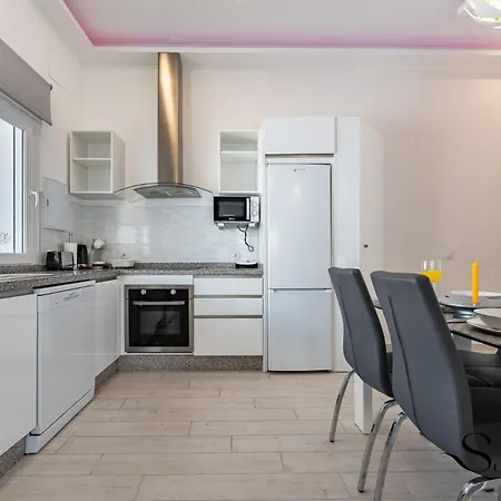 Appartamento Location, 50m From The And Resaurants Benalmádena