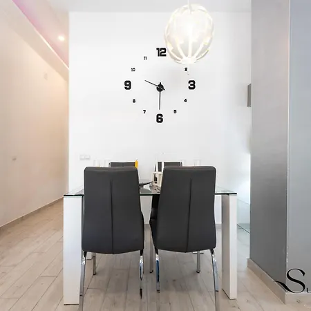 Location, 50m From The And Resaurants Benalmádena